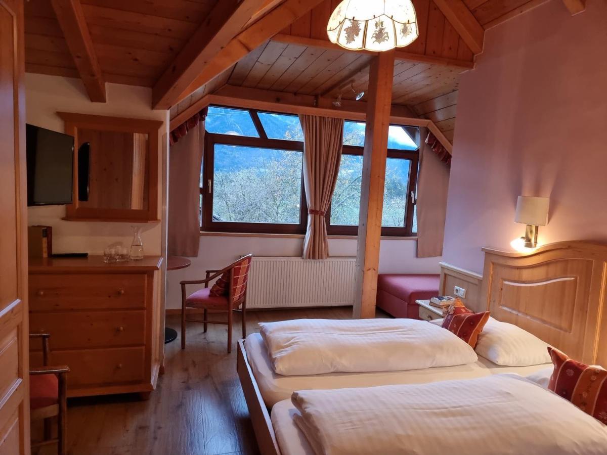 Karnischer Hof Sankt Stefan an der Gail Buitenkant foto