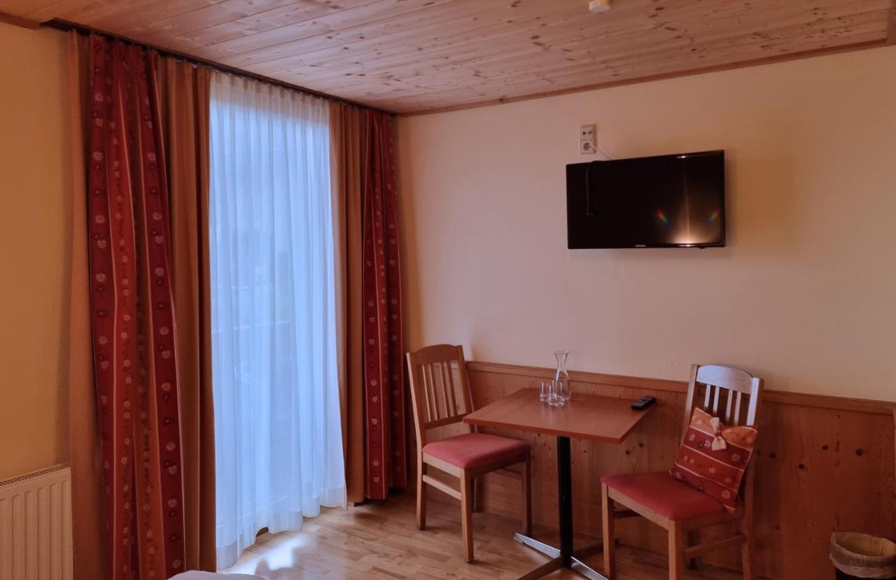 Karnischer Hof Sankt Stefan an der Gail Buitenkant foto