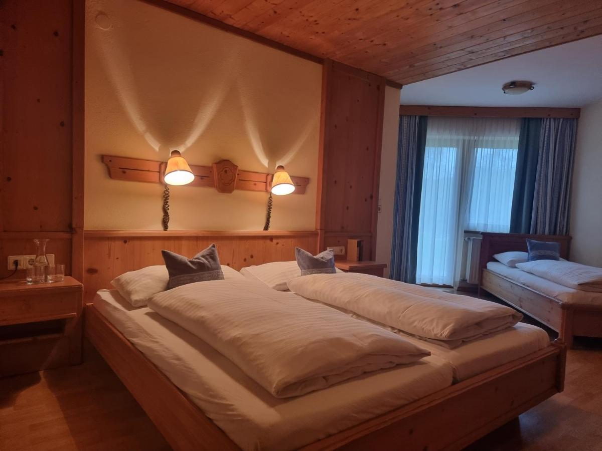 Karnischer Hof Sankt Stefan an der Gail Buitenkant foto